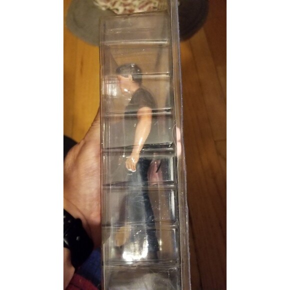 Twilight New Moon Jacob Figure new sealed. - Picture 5 of 6